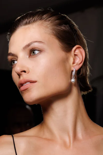 Look 11